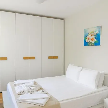 Luxury 4 Bedroom Flat With A Fantastic Sea View Διαμέρισμα Αλικαρνασσός