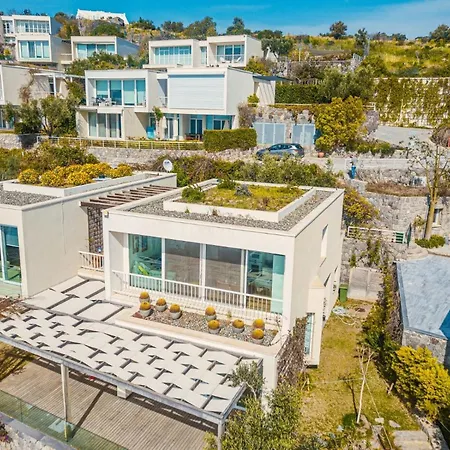Luxury 4 Bedroom Flat With A Fantastic Sea View Διαμέρισμα Αλικαρνασσός